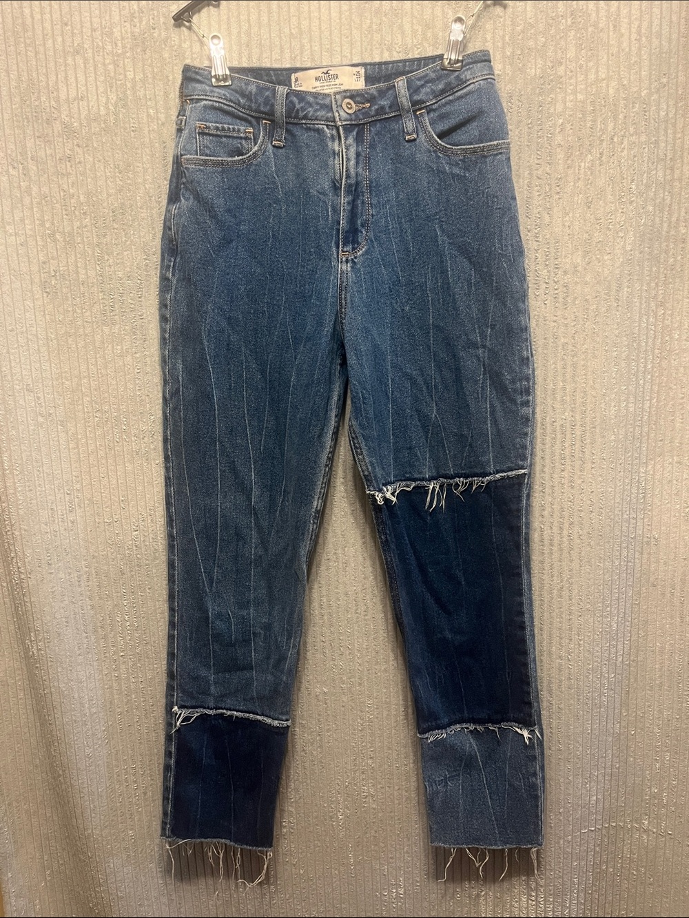 Hollister Two-Tone Distressed Straight Leg Jeans - Blue 25